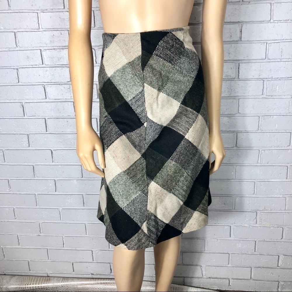 Lapis Women’s Wool Blend Black‎ and White Skirt